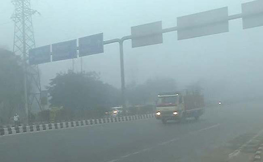Fog in Delhi Airport